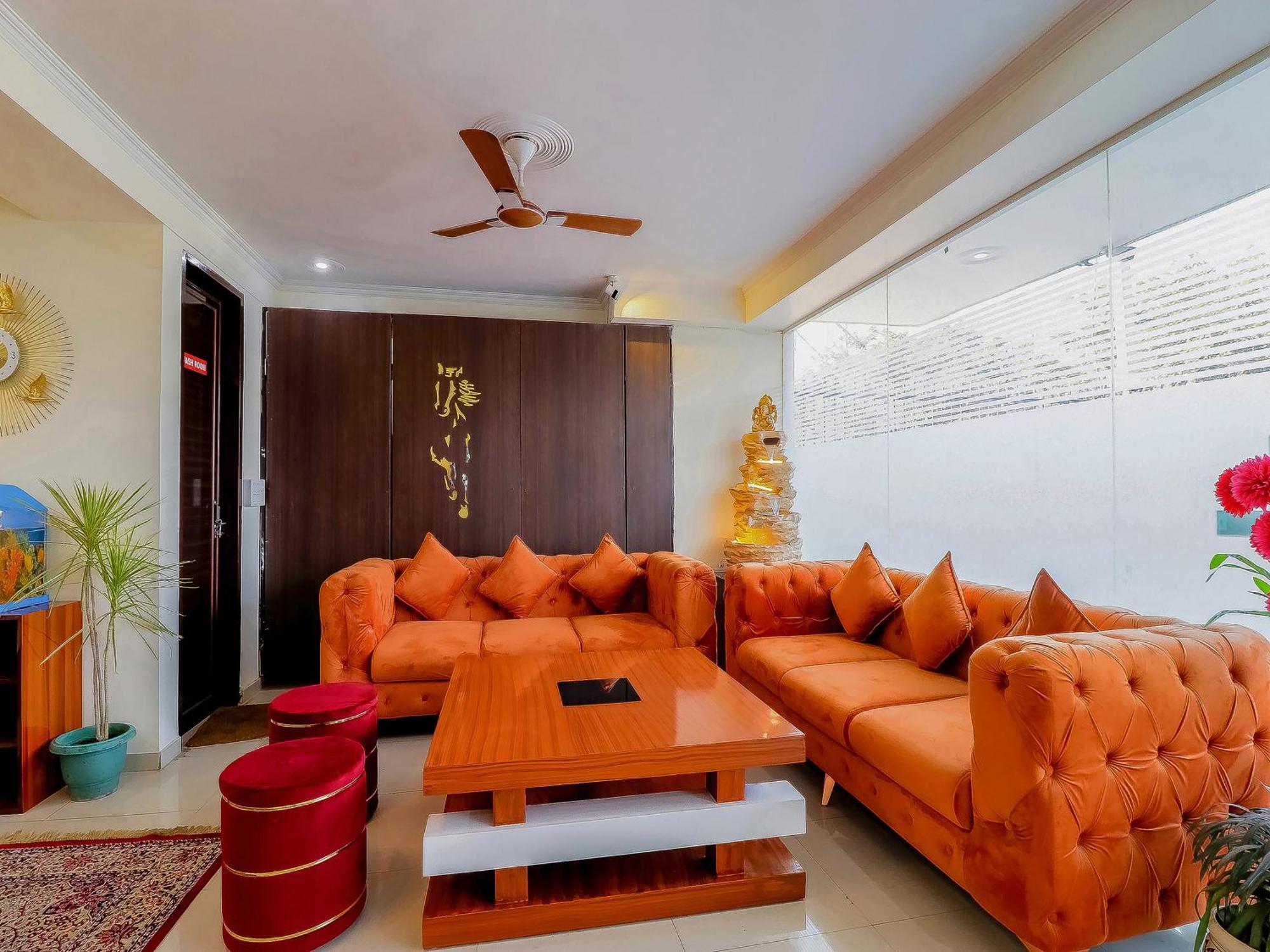 Treebo Rejoice 52 - 3Km From Huda City Metro Station Badshahpur Exterior foto